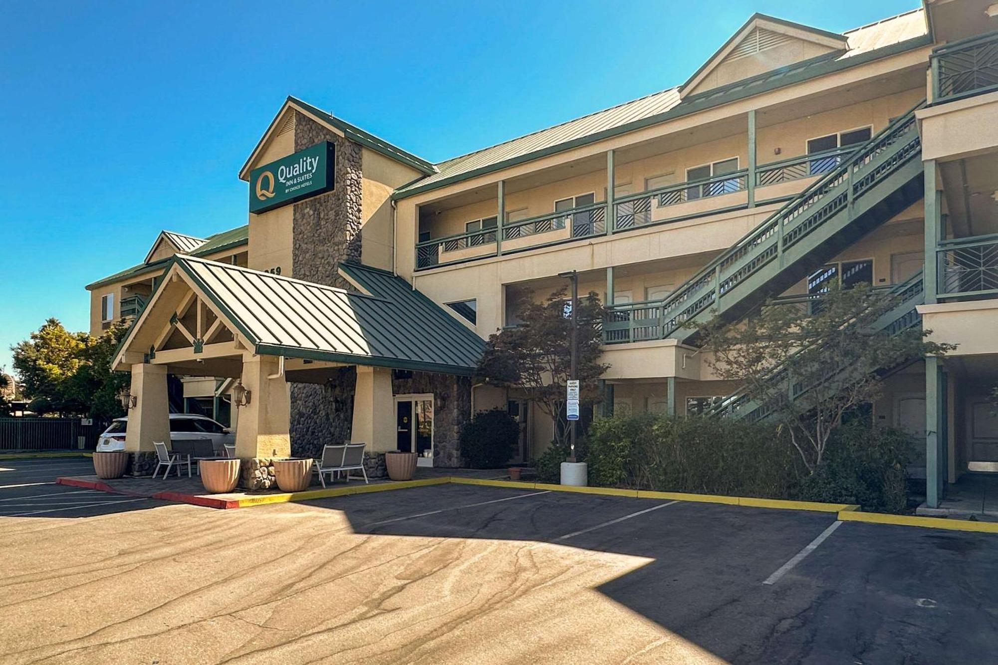 Quality Inn & Suites Livermore Wine Country Exterior foto